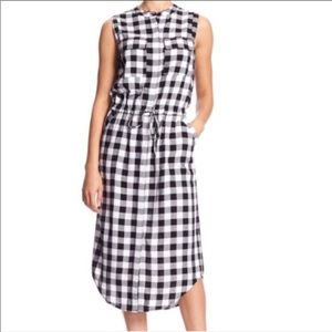 {Banana Republic} Gingham Midi Dress